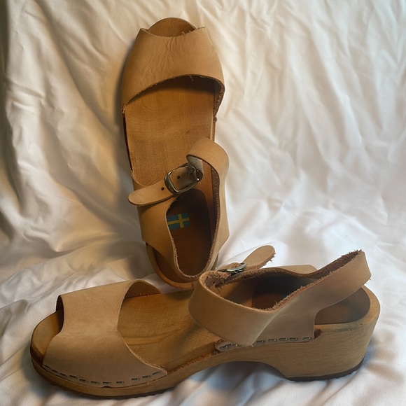 Mia Swedish clog - Picture 2 of 4